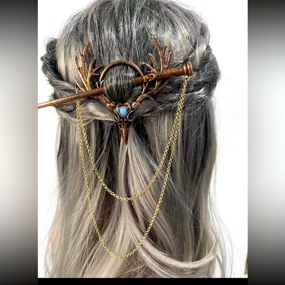 Gothic Crow Skull with Antlers Hair Pin with Chopstick Fastening - Picture 1 of 2